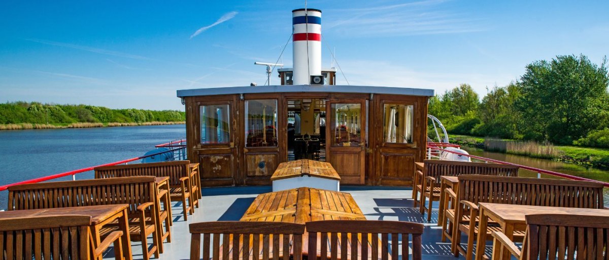 Brunchfahrt auf der Elbe mit Shanty-Chor